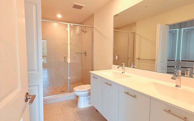 Building Photo - 8001 NW 41st St