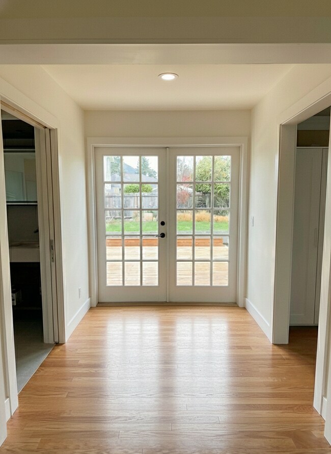 Building Photo - 79 Nelson Ave