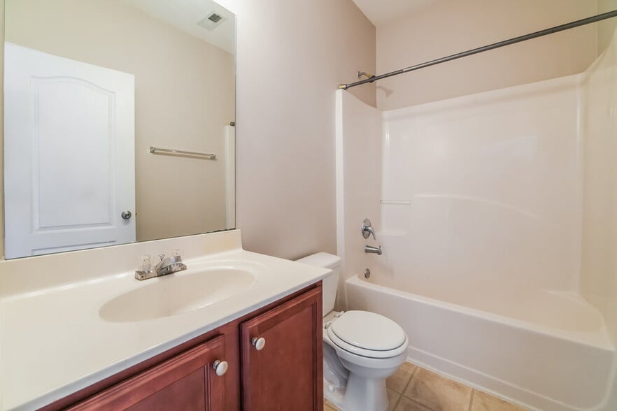 Building Photo - 3732 Humber Ct