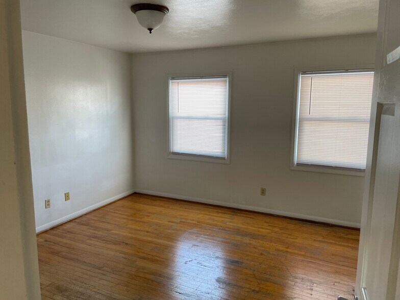 Building Photo - 132 Highland Hills Dr