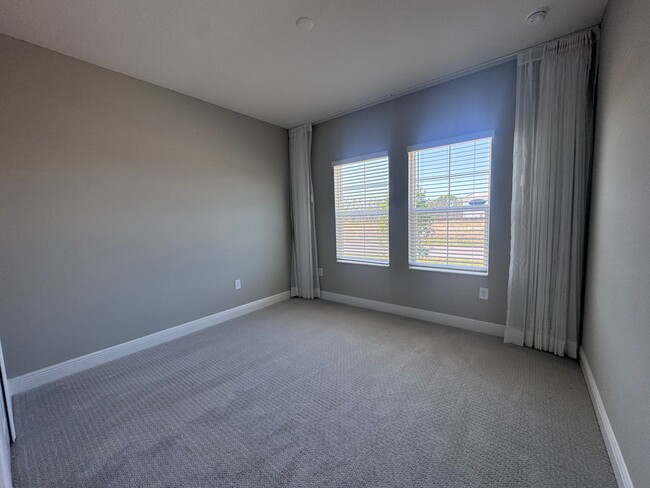 Building Photo - New Construction in Grand Park-4 Bedrooms and 4 Bathrooms with a Den and a Loft! No deposit for q...