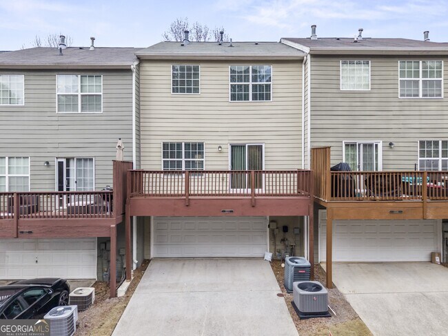 Building Photo - 1010 Society Way