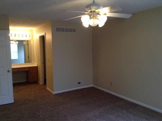 Building Photo - 1813 Bell Tower Cir