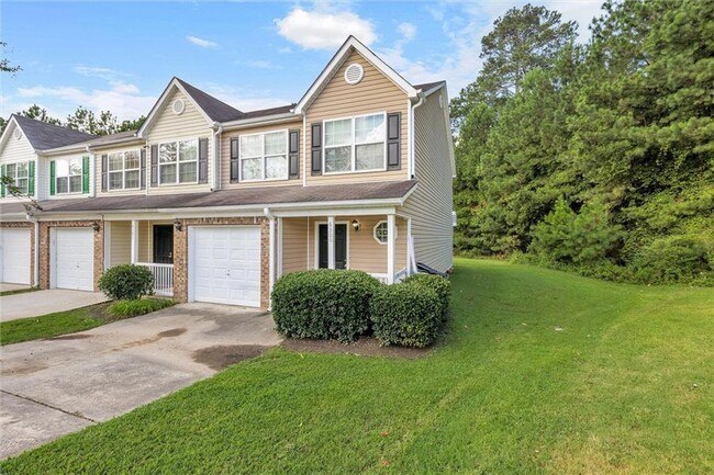 Building Photo - 6300 Hickory Ln Cir