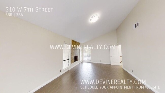 Building Photo - 310 W 7th St