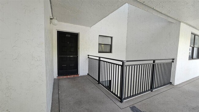 Building Photo - 16171 Blatt Blvd