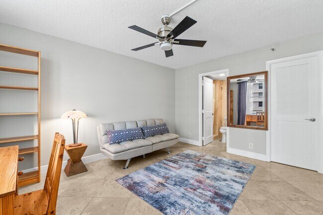 Building Photo - 4511 S Ocean Blvd