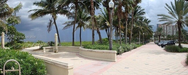 Building Photo - 305 69th St