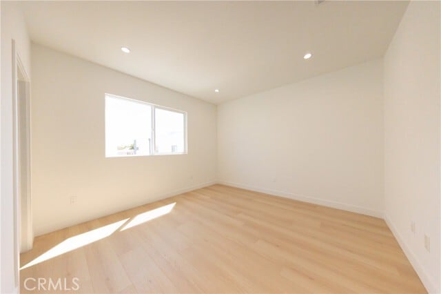 Building Photo - 2847 S Victoria Ave