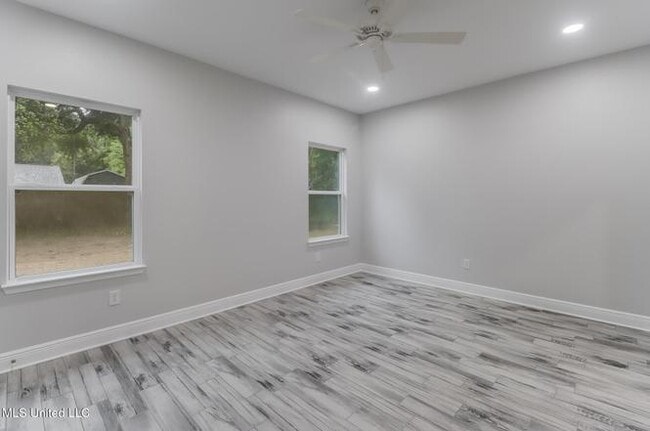 Building Photo - 3121 Seahorse Rd