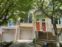 Building Photo - 1325 Peachtree View NE