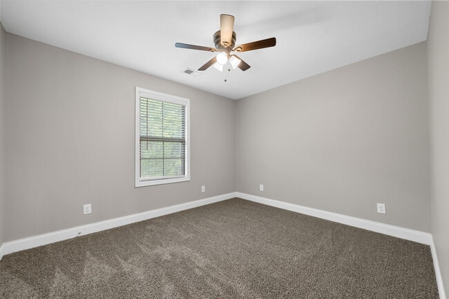 Building Photo - 1725 Rains Rd