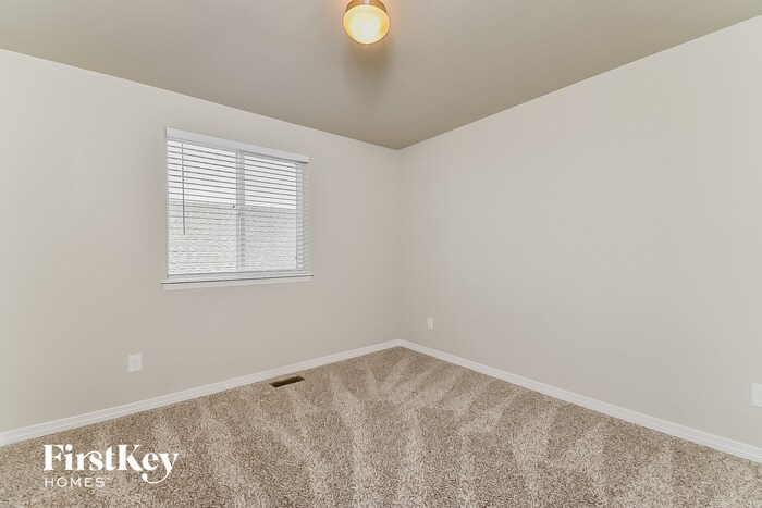 Building Photo - 942 Square Dance Ln