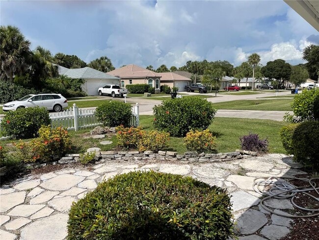 Building Photo - 1012 Laurel Ave