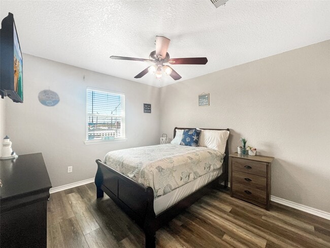 Building Photo - 81 Santar Loop