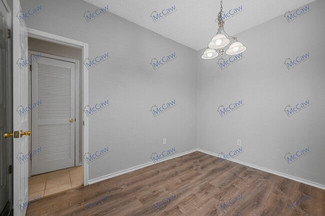 Building Photo - Adorable 1/1 Condo in Dallas! (75231)