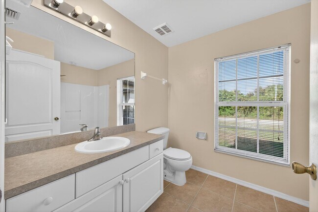 Building Photo - 1224 Bayou St E