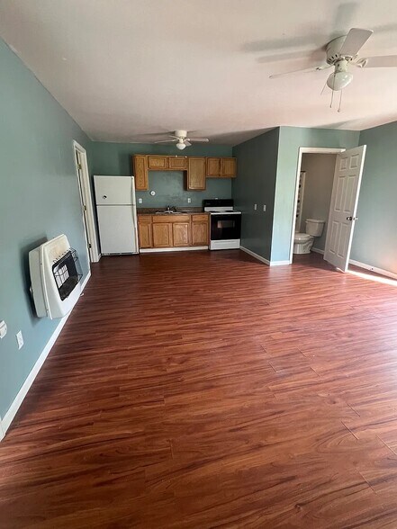 Primary Photo - 4018 Chloe Rd