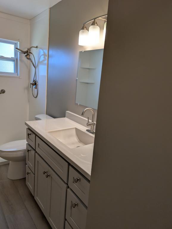 Building Photo - 3015 Sabal Palm Dr