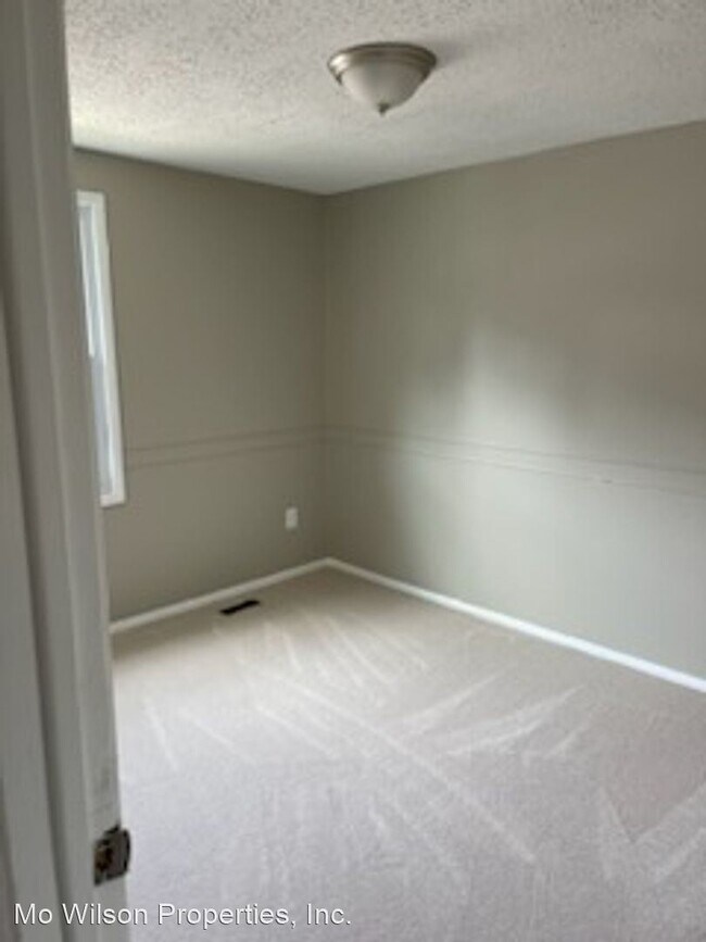 Building Photo - 3 br, 2.5 bath House - 3422 Belfry Lane