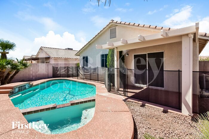 Building Photo - 5506 Ramirez St