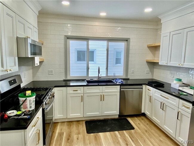 Building Photo - 519 Wendell Terrace