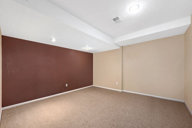 Building Photo - Long Realty & Property Management - Big home. Big yard. Big vibes. 6 beds 4 baths 3,556 sq ft Aur...