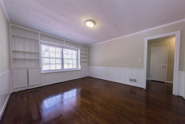 Building Photo - 510 Windsor Dr