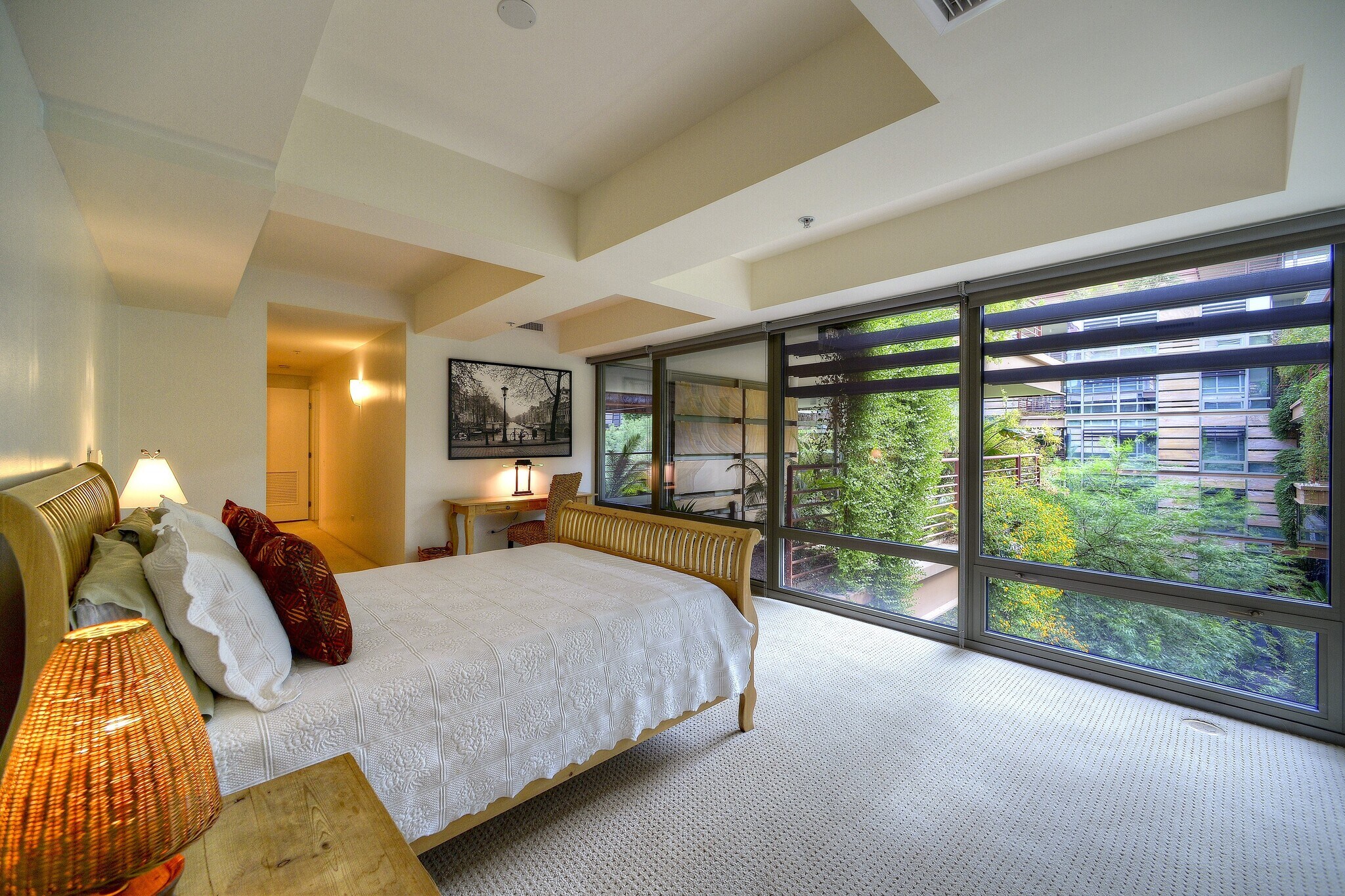 Building Photo - 7141 E Rancho Vista Dr