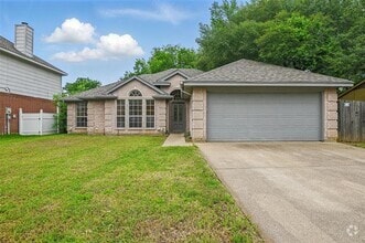Building Photo - 4101 Hideaway Dr