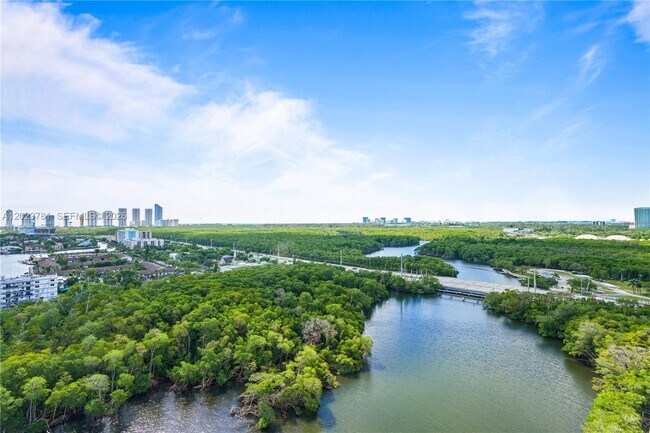 Building Photo - 16385 Biscayne Blvd