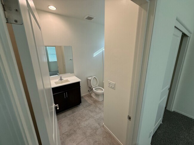 Building Photo - 7295 S Via Tierra Mesa