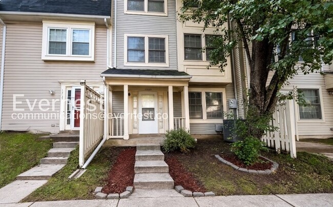 Building Photo - 12135 Salemtown Dr