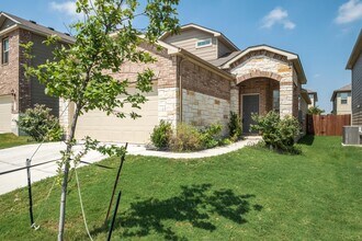 Building Photo - 3 Bedroom, 2.5 Bath Home in North Austin