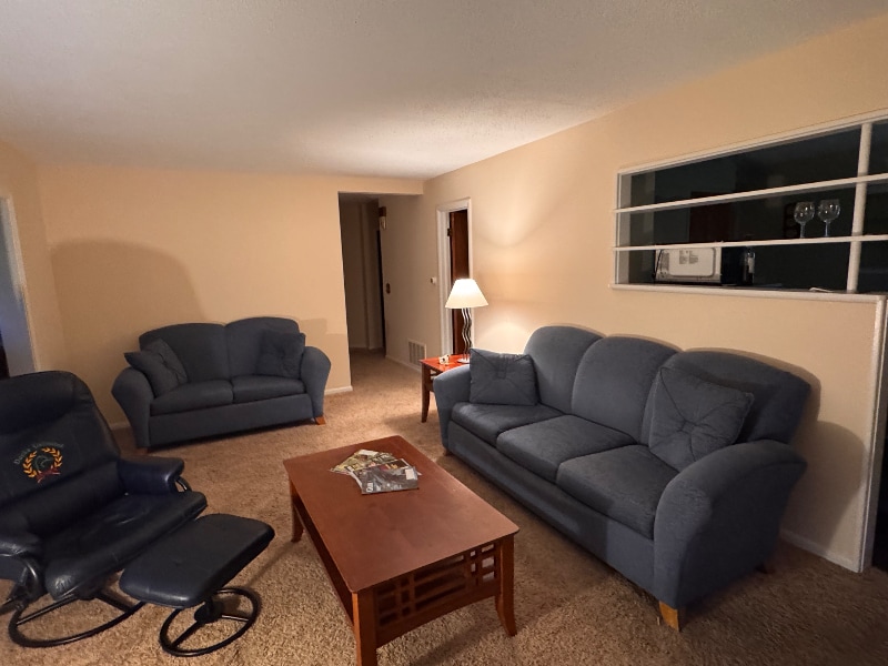 Building Photo - 1014 Denway Dr