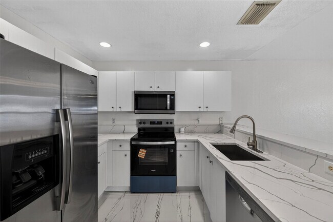 Building Photo - 85 Citrus Park Ln