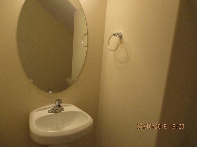 Building Photo - 159 Chapel Lake S