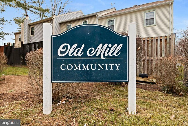 Building Photo - 9553 Cherry Oak Ct