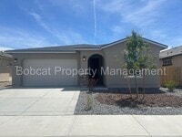 Building Photo - 925 Nelle Dr