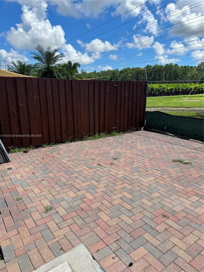 Building Photo - 15501 SW 133rd Pl