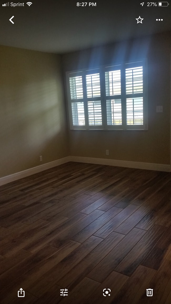 Primary Photo - 222 N Federal Hwy