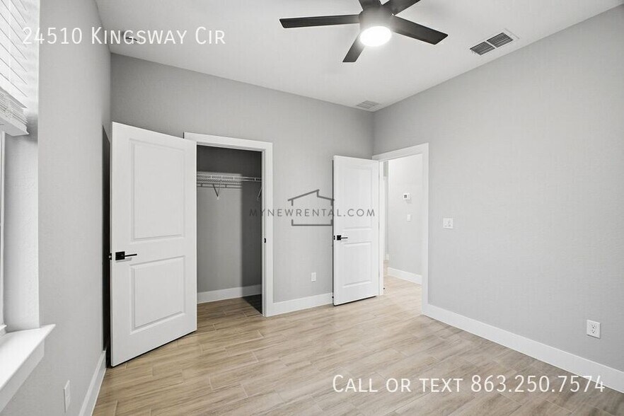 Building Photo - 24510 SW Kingsway Cir