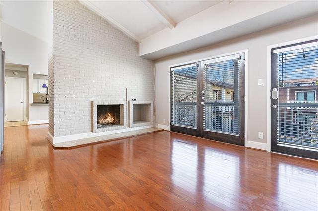 Building Photo - 5934 Sandhurst Ln