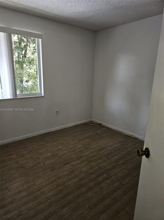 Building Photo - 15721 SW 137th Ave