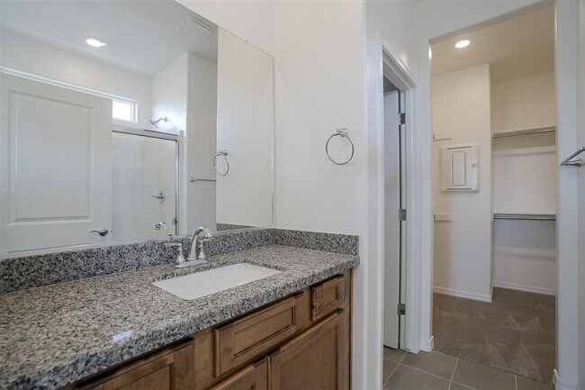 Building Photo - Brand New 3 Bedroom 2 Bath Home in South Ranch