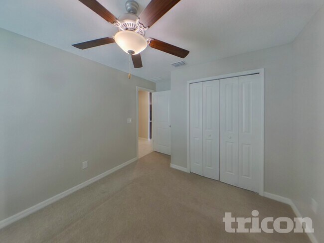 Building Photo - 5206 White Chicory Dr