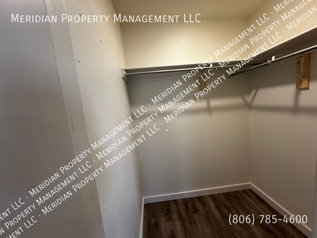 Building Photo - 5536 Lehigh St