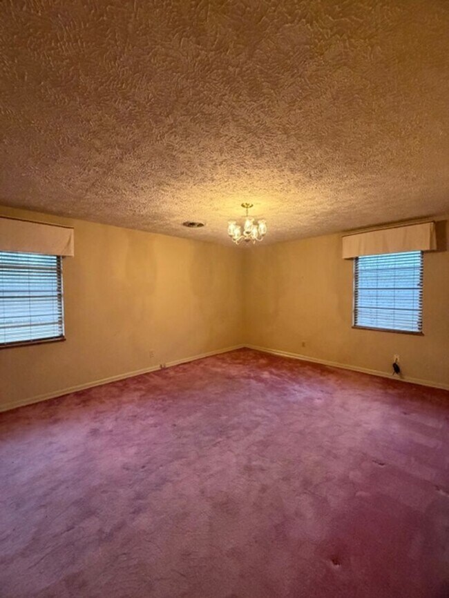 Building Photo - Maryville City  37801 - 3 bedroom, 2.5 bath home - Contact Debra Johnson (865) 591-8281