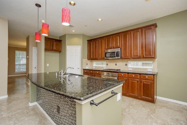 Building Photo - 3211 London Ln