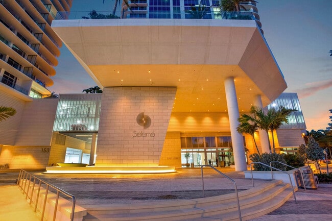 Building Photo - 151 N Seabreeze Blvd